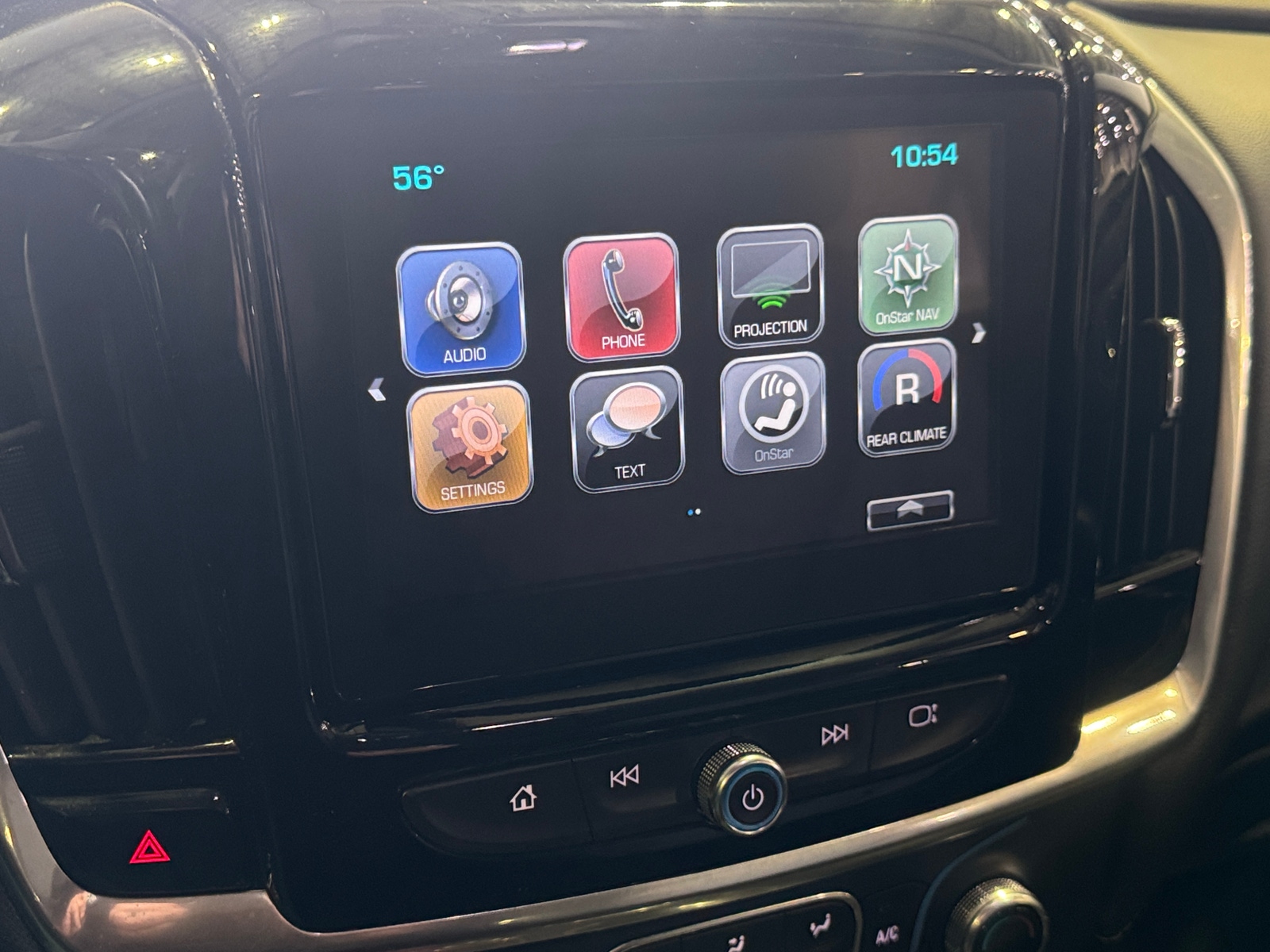 Thumbnail: 2019 Chevrolet Traverse - 4