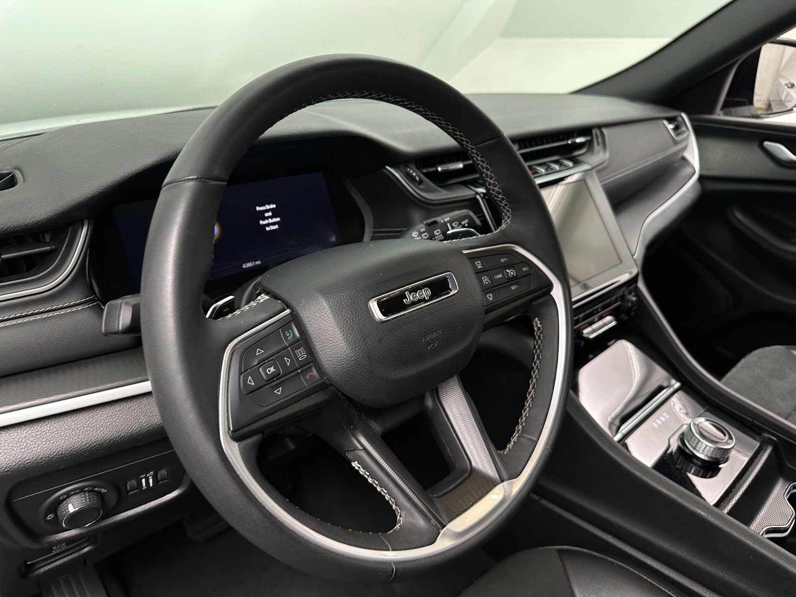 Thumbnail: 2025 Jeep Grand Cherokee - 4