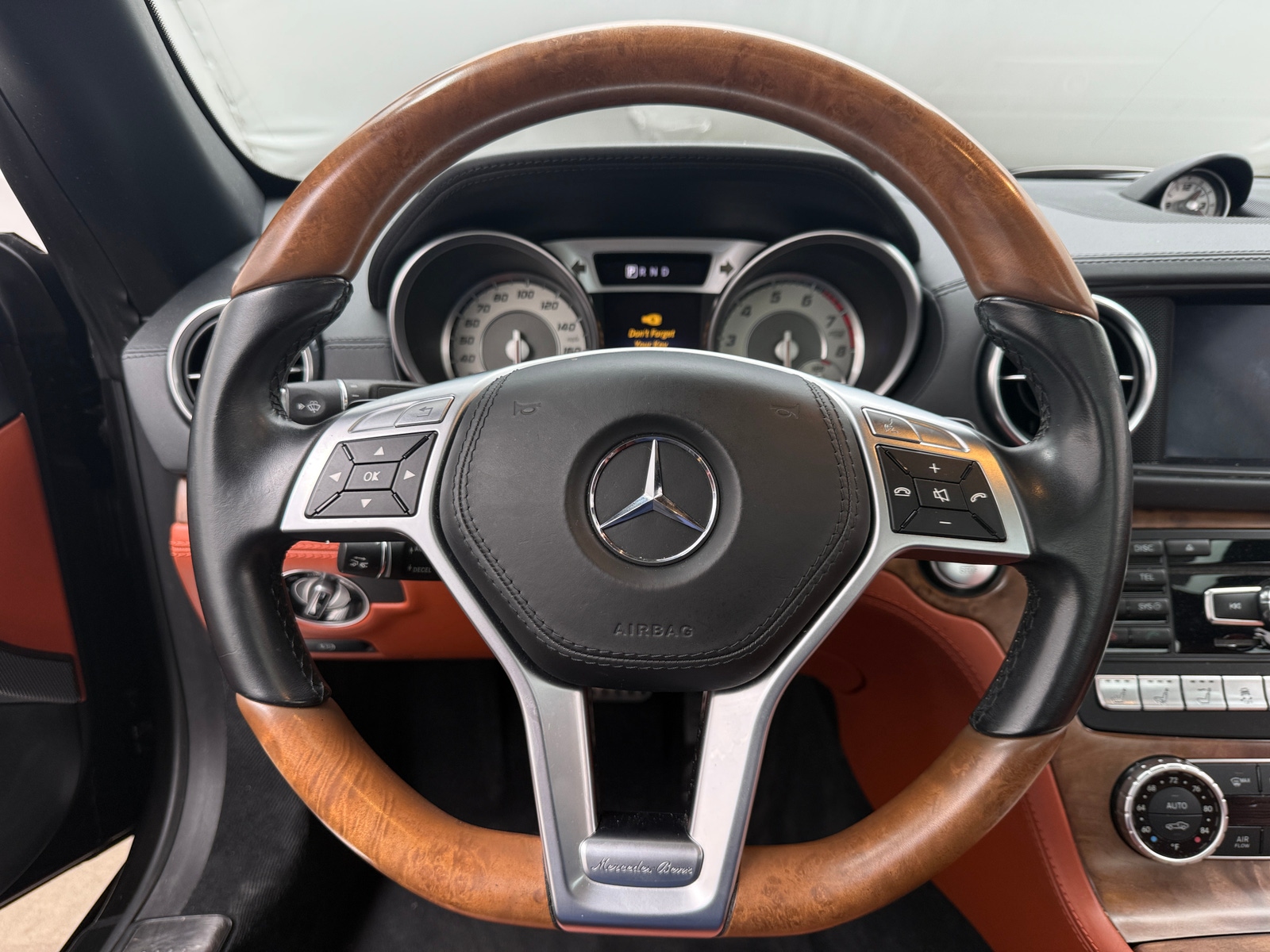 Thumbnail: 2016 Mercedes-Benz SL-Class - 4