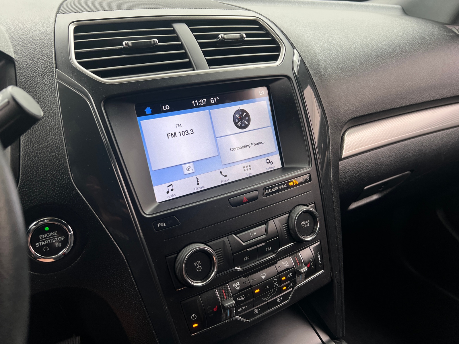 Thumbnail: 2019 Ford Explorer - 4