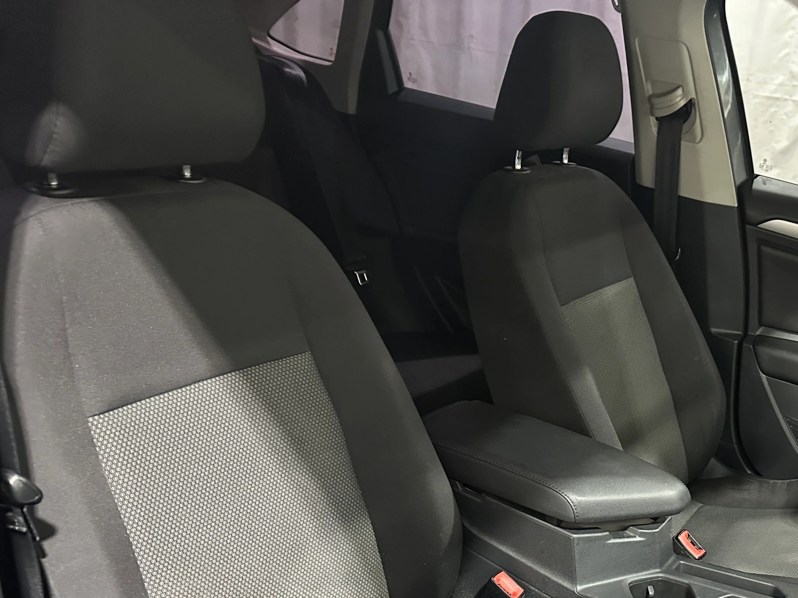 Thumbnail: 2019 Volkswagen Jetta - 2