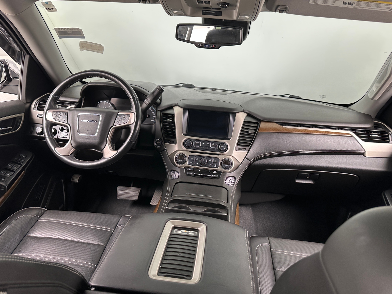 Thumbnail: 2019 GMC Yukon - 2