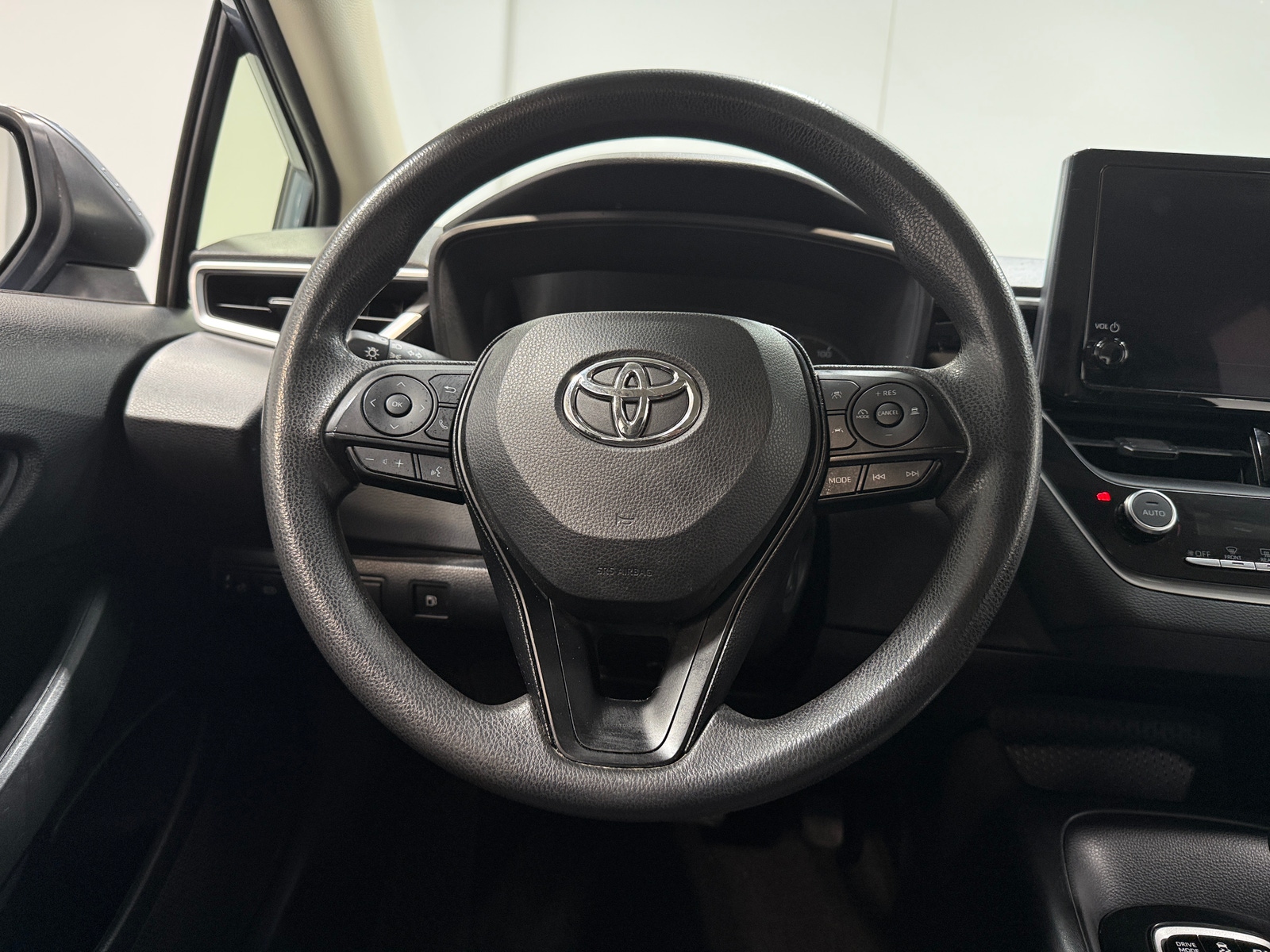 Thumbnail: 2025 Toyota Corolla - 5