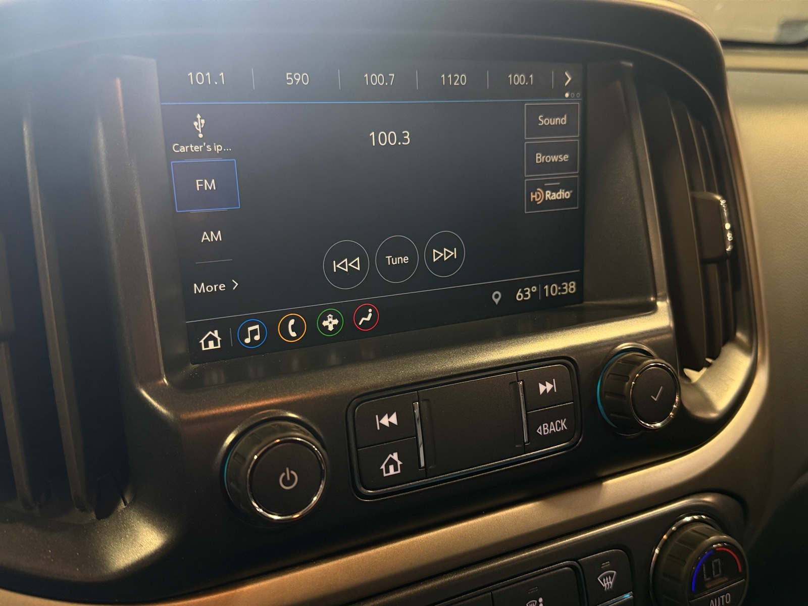 Thumbnail: 2019 Chevrolet Colorado - 3