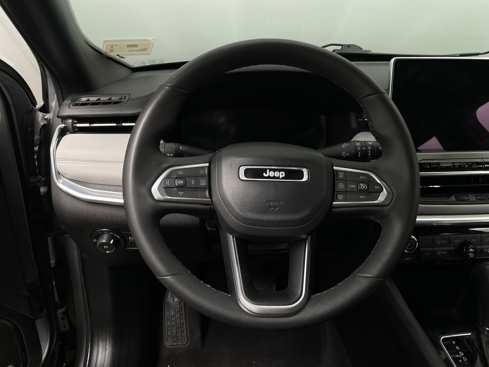 Thumbnail: 2023 Jeep Compass - 4