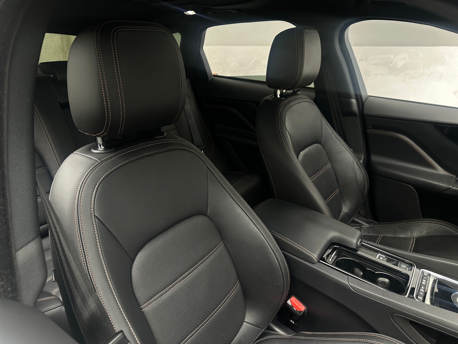 Thumbnail: 2018 Jaguar F-Pace - 2