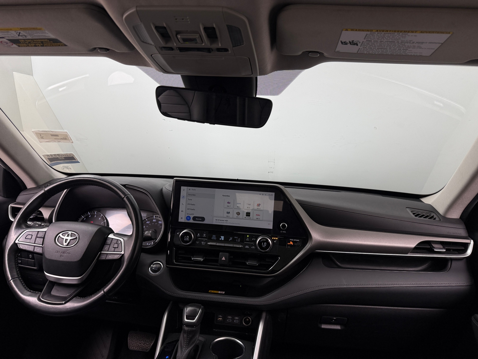 Thumbnail: 2023 Toyota Highlander - 2