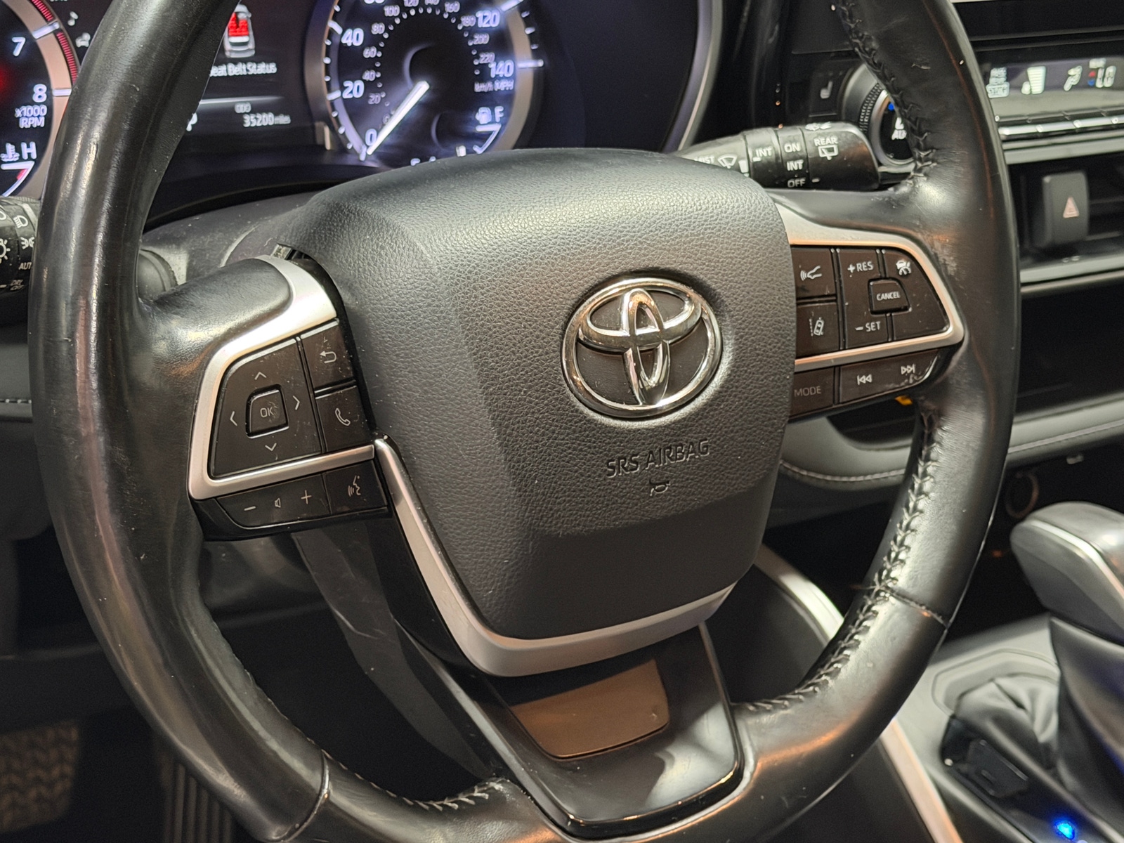 Thumbnail: 2023 Toyota Highlander - 4