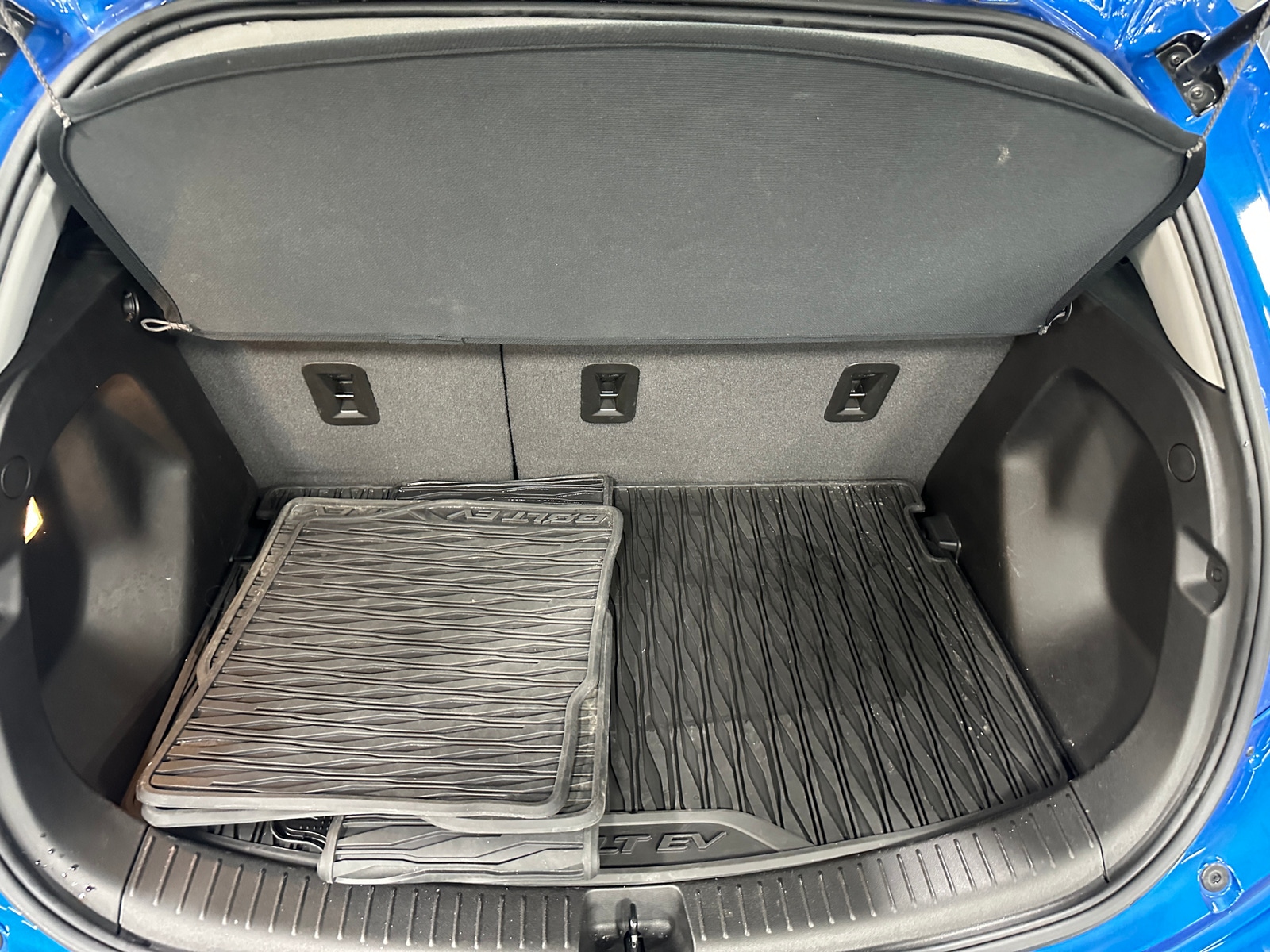 Thumbnail: 2023 Chevrolet Bolt EV - 6