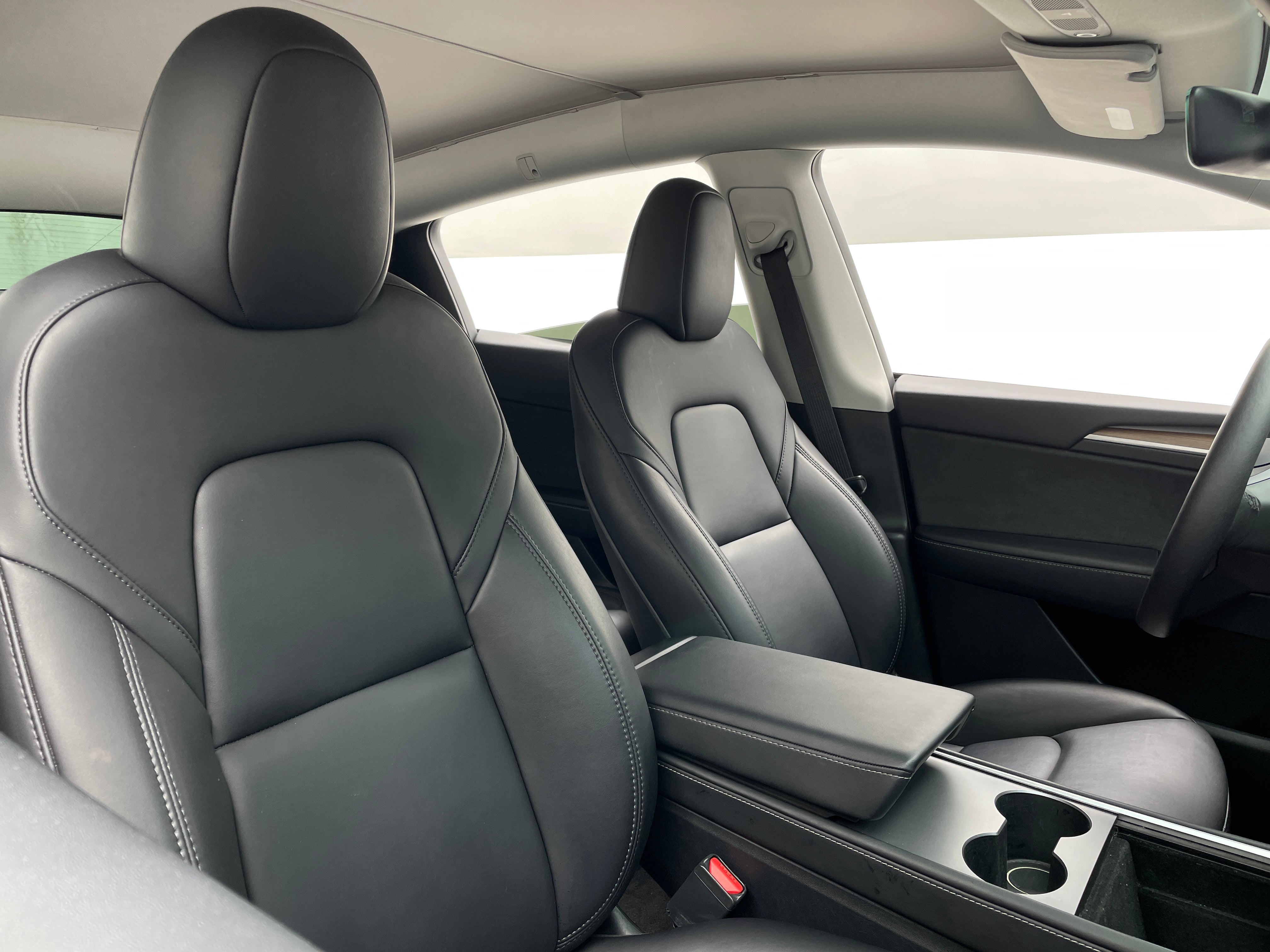 Used 2024 Tesla Model Y Long Range with VIN 7SAYGDEE0RF079388 for sale in Auburn, WA