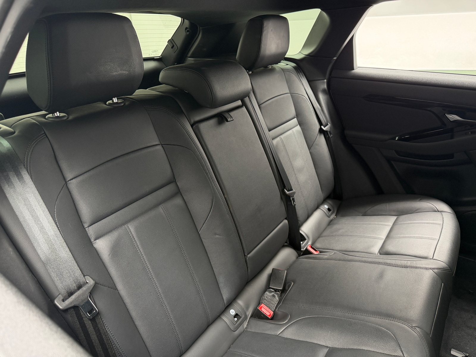 Thumbnail: 2024 Land Rover Range Rover Evoque - 5