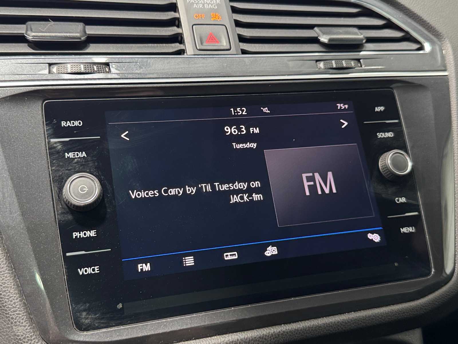 Thumbnail: 2019 Volkswagen Tiguan - 3