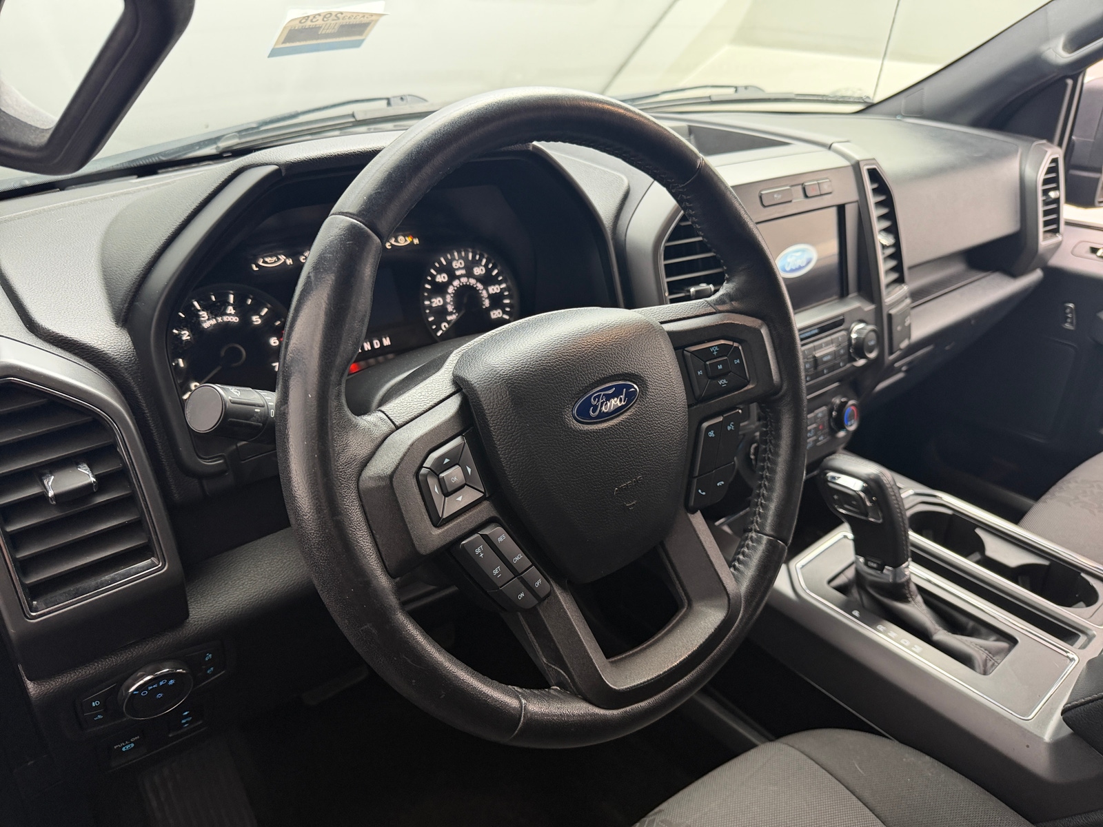 Thumbnail: 2018 Ford Econoline - 5