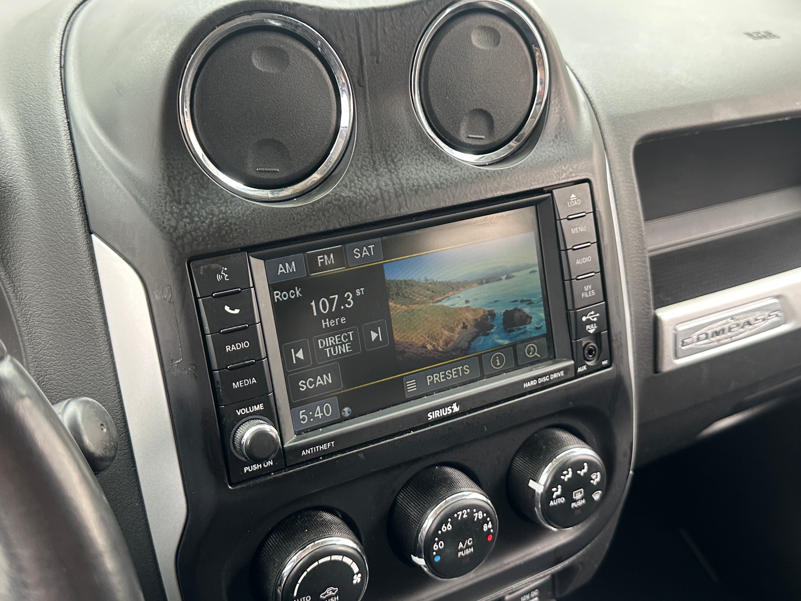 Thumbnail: 2017 Jeep Compass - 3