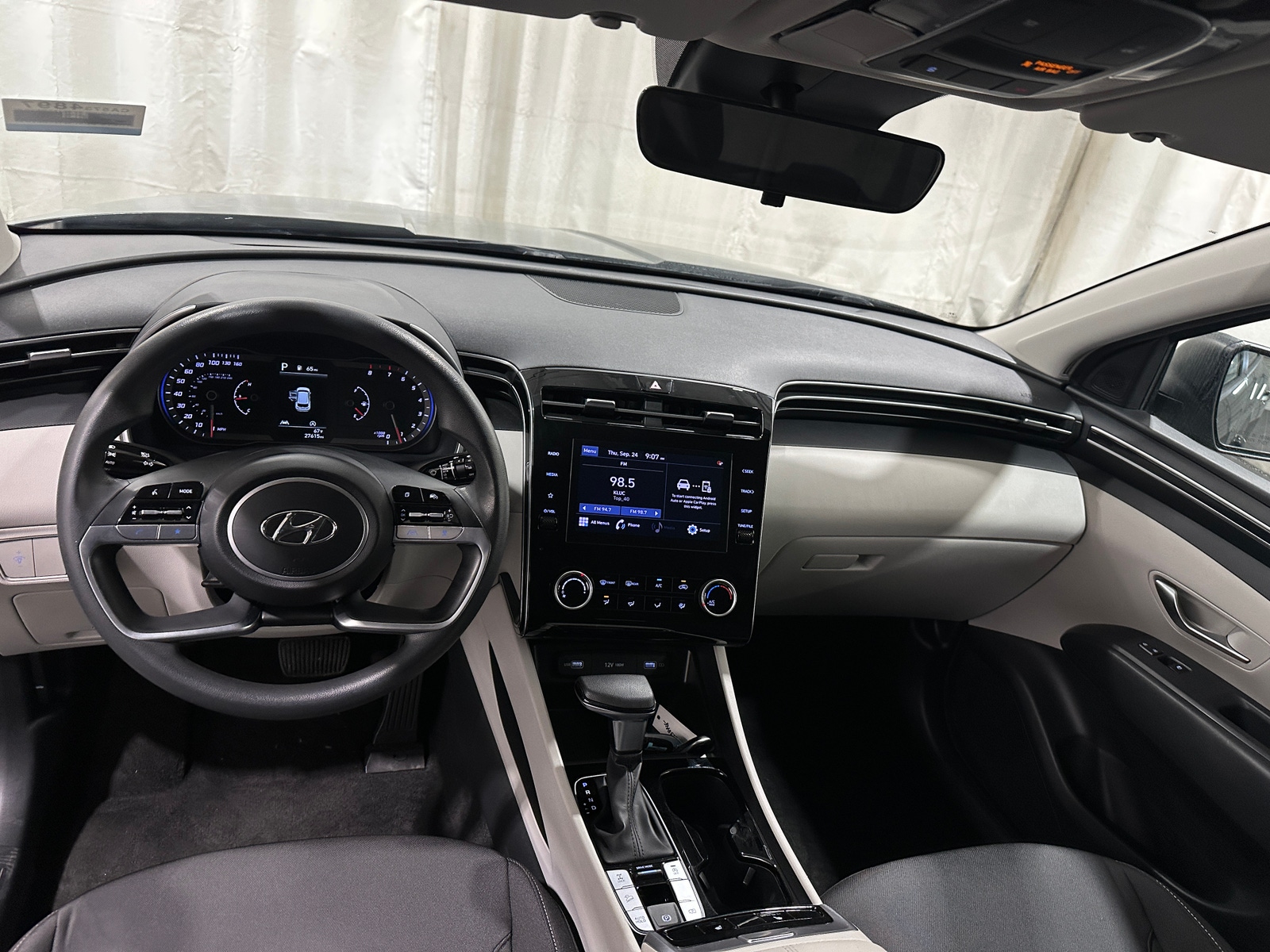 Thumbnail: 2022 Hyundai Tucson - 3