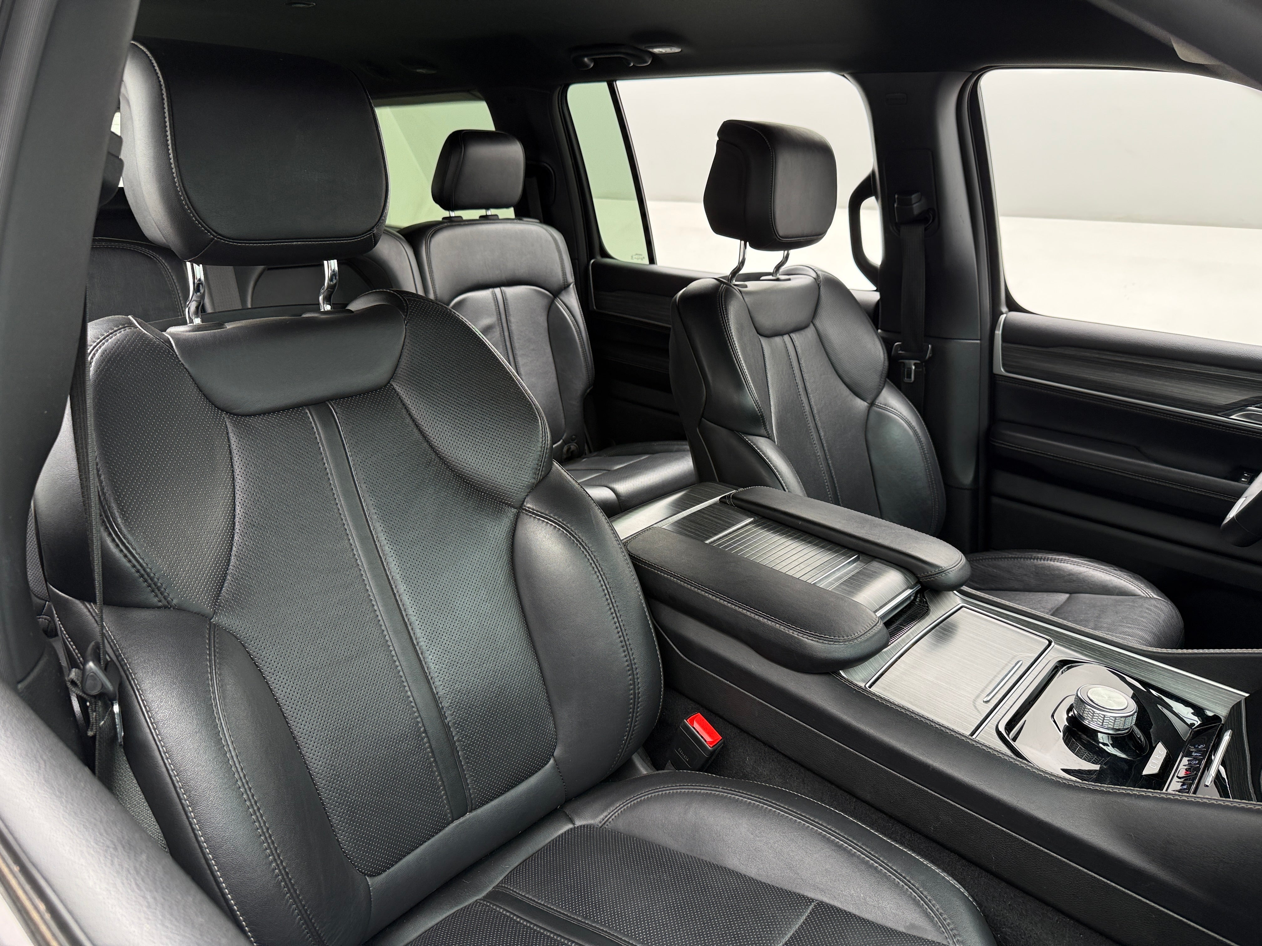 2024 Jeep Wagoneer L