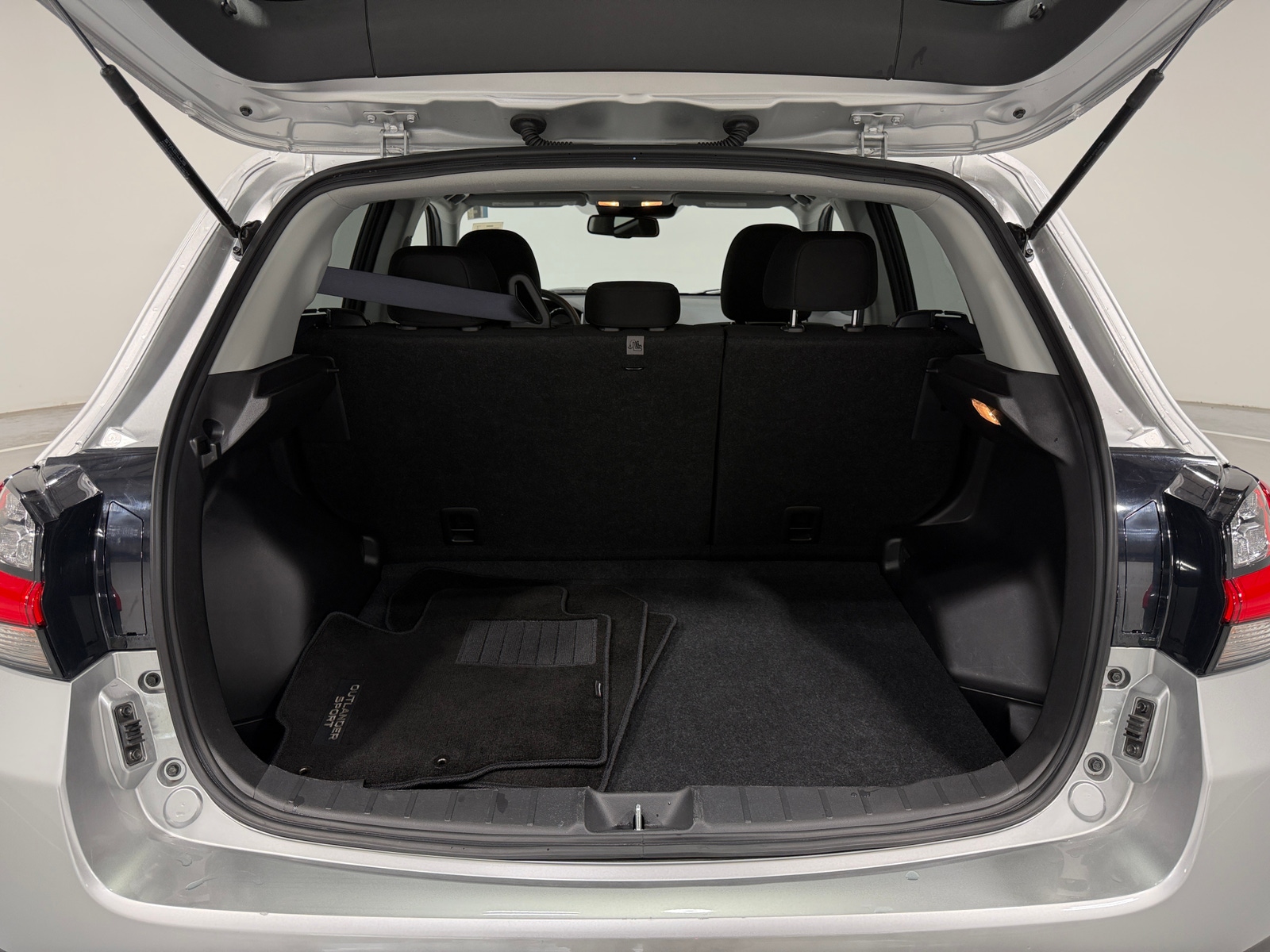 Thumbnail: 2026 Mitsubishi Outlander Sport - 7