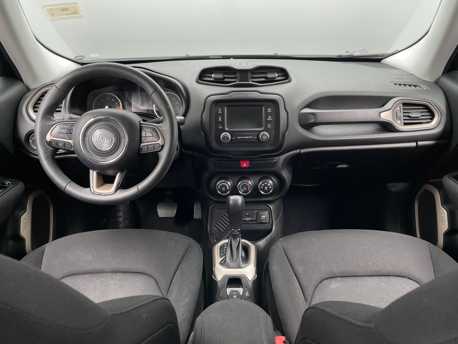 Thumbnail: 2015 Jeep Renegade - 3