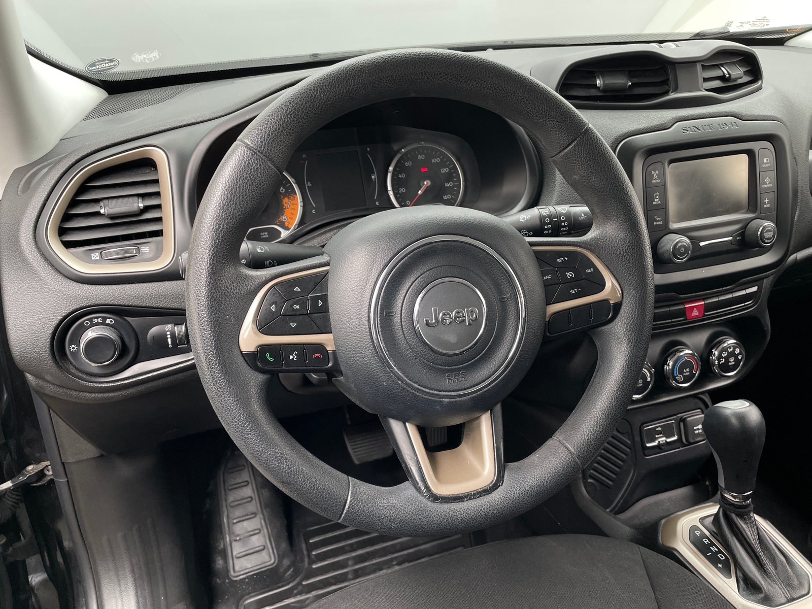 Thumbnail: 2015 Jeep Renegade - 5