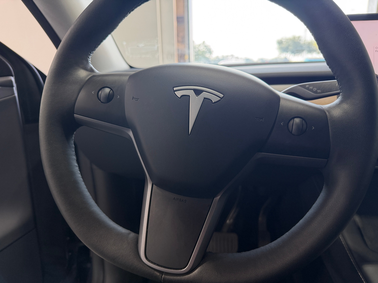 Thumbnail: 2023 Tesla Model Y - 4