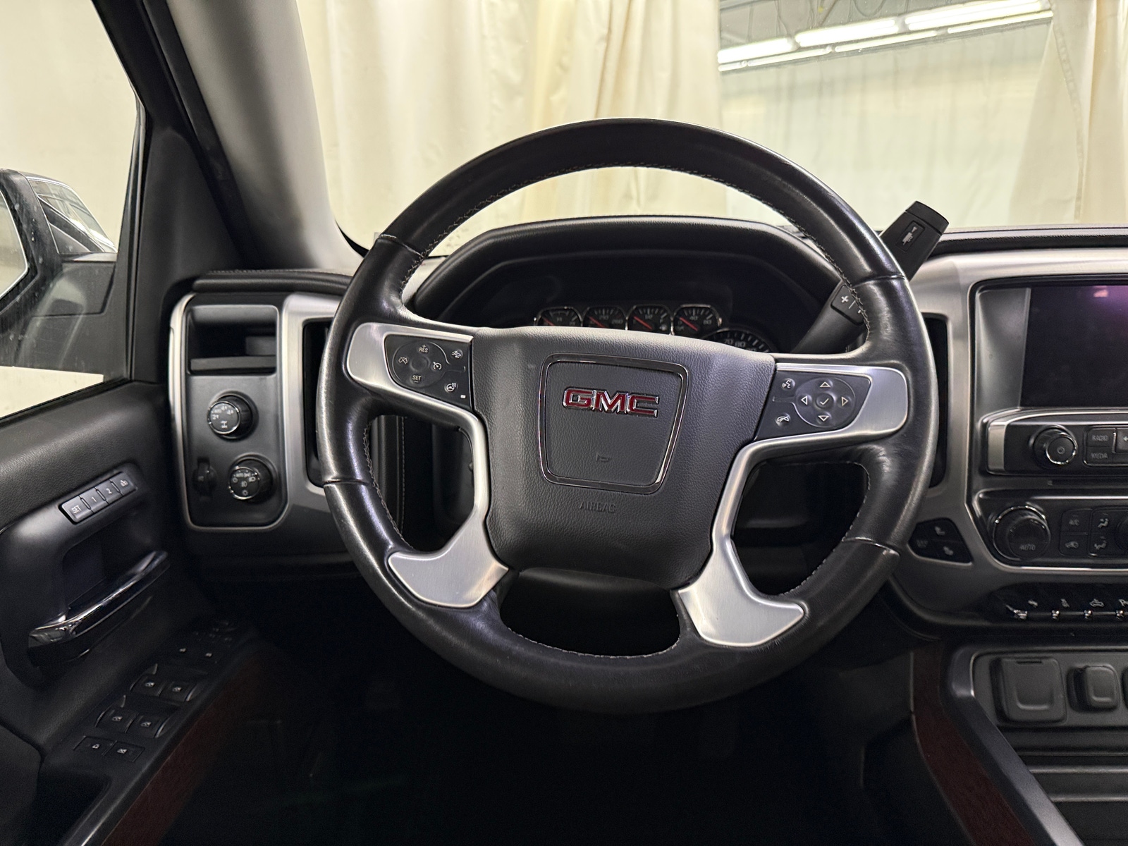 Thumbnail: 2014 GMC Sierra 1500 - 4