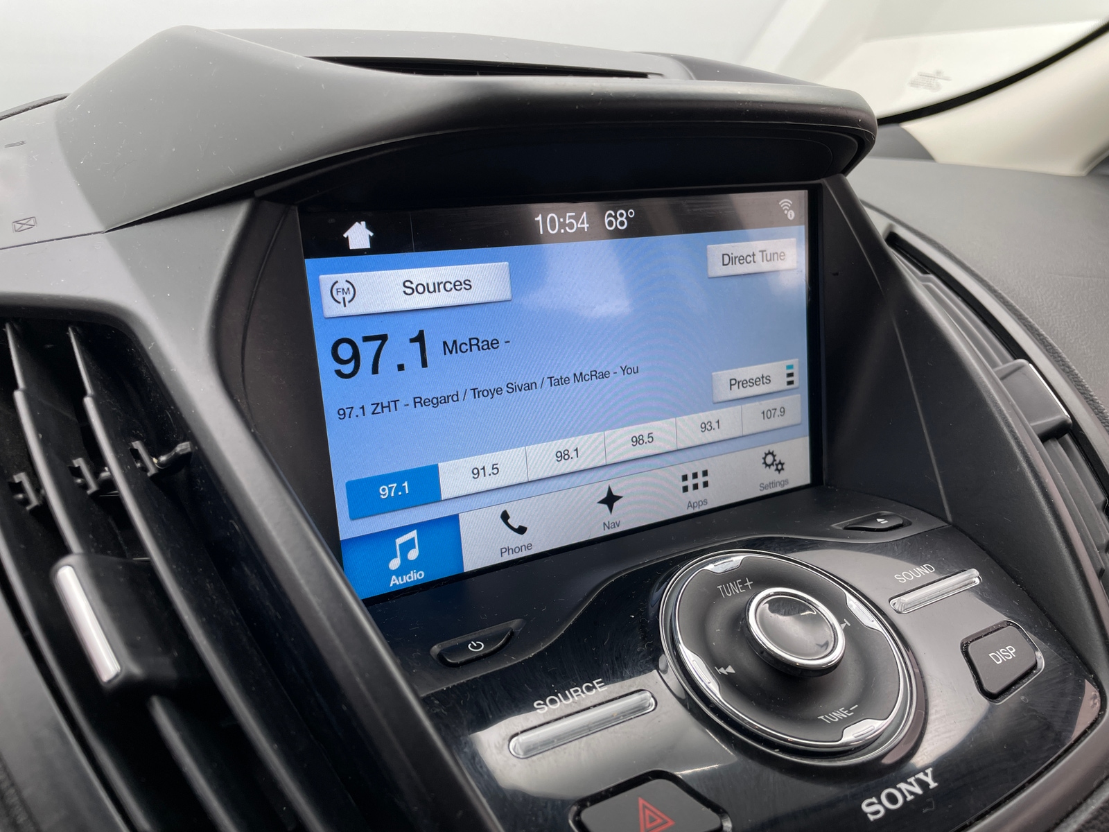 Thumbnail: 2017 Ford Escape - 3
