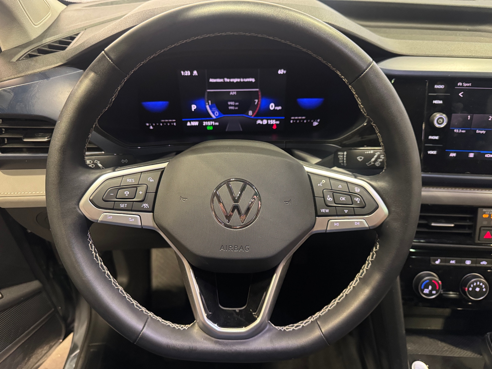 Thumbnail: 2023 Volkswagen Taos - 5