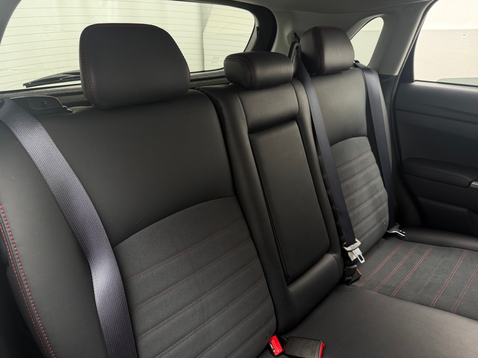 Thumbnail: 2023 Mitsubishi Outlander Sport - 6