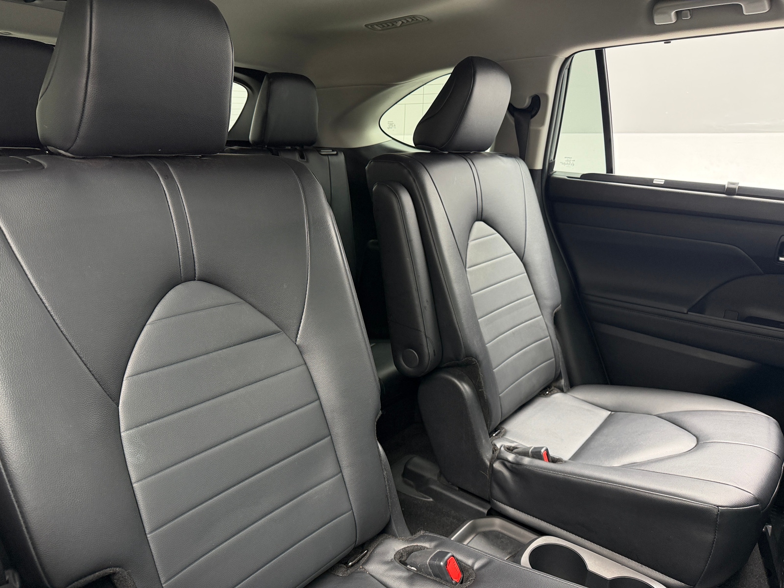 Thumbnail: 2024 Toyota Highlander - 6