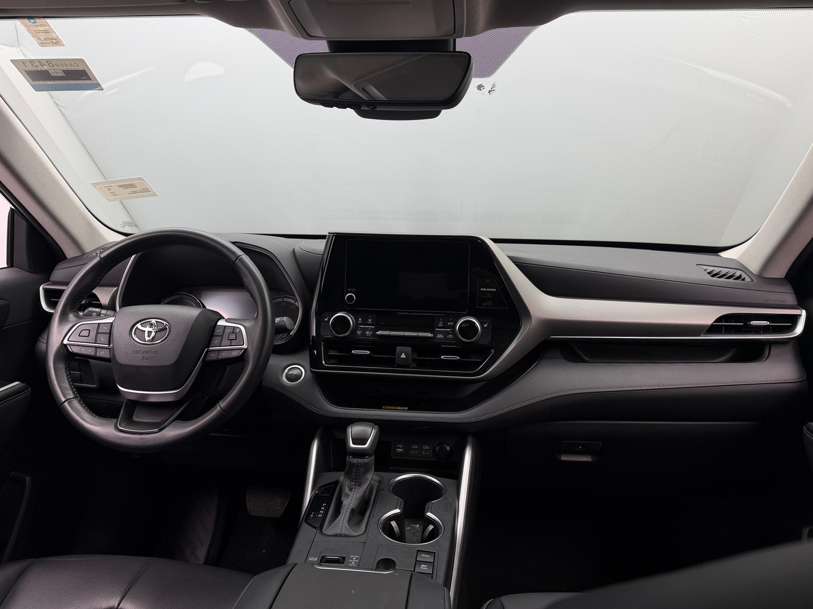 Thumbnail: 2024 Toyota Highlander - 3