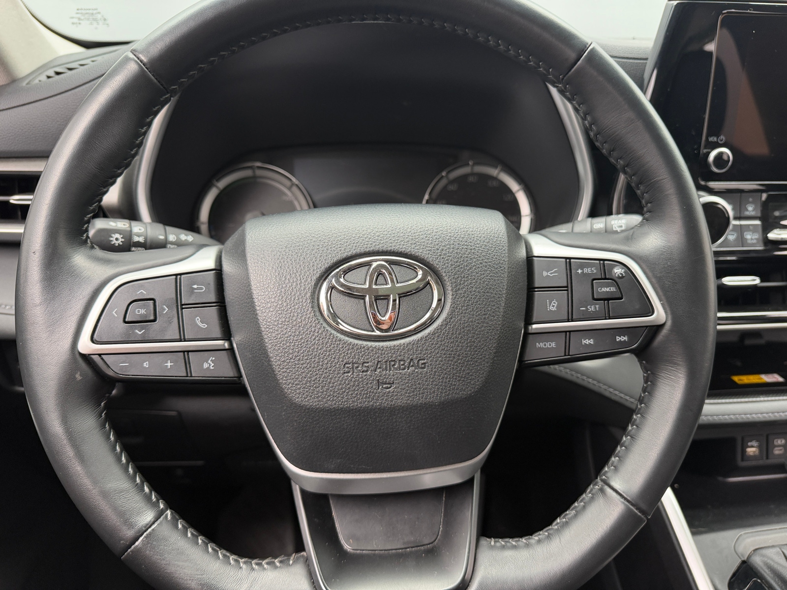 Thumbnail: 2024 Toyota Highlander - 5