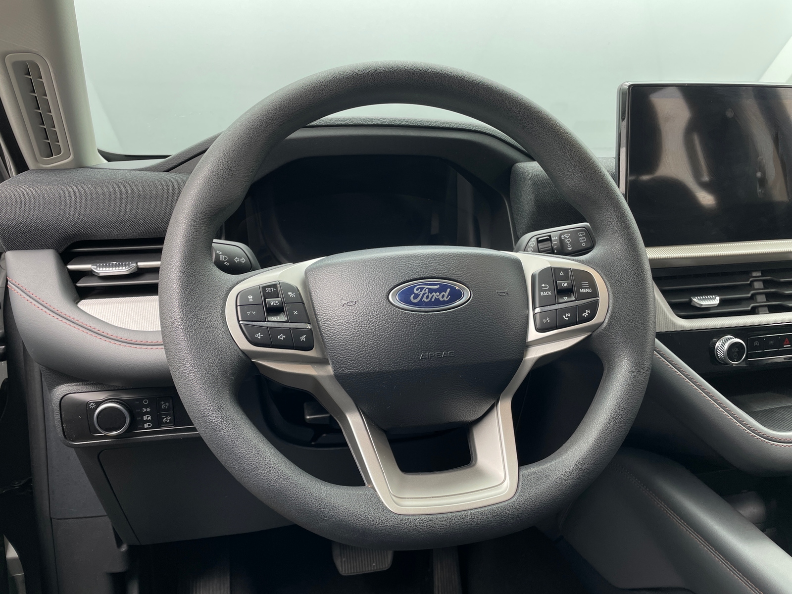 Thumbnail: 2026 Ford Explorer - 5
