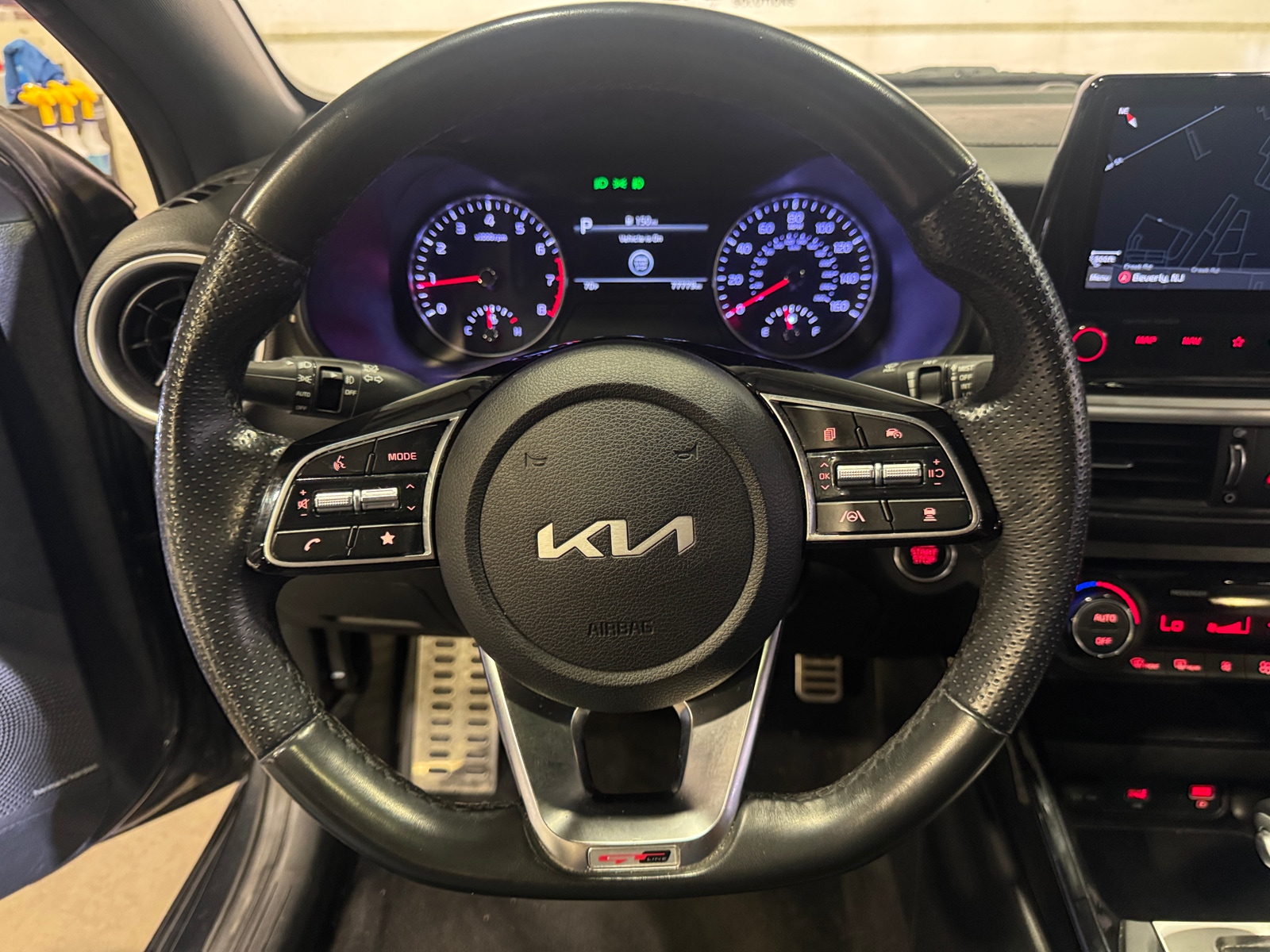 Thumbnail: 2022 Kia Forte - 4
