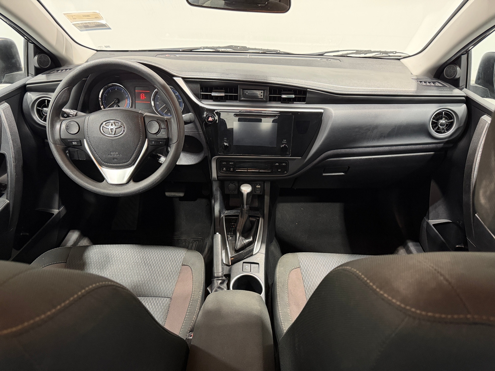 Thumbnail: 2018 Toyota Corolla - 3