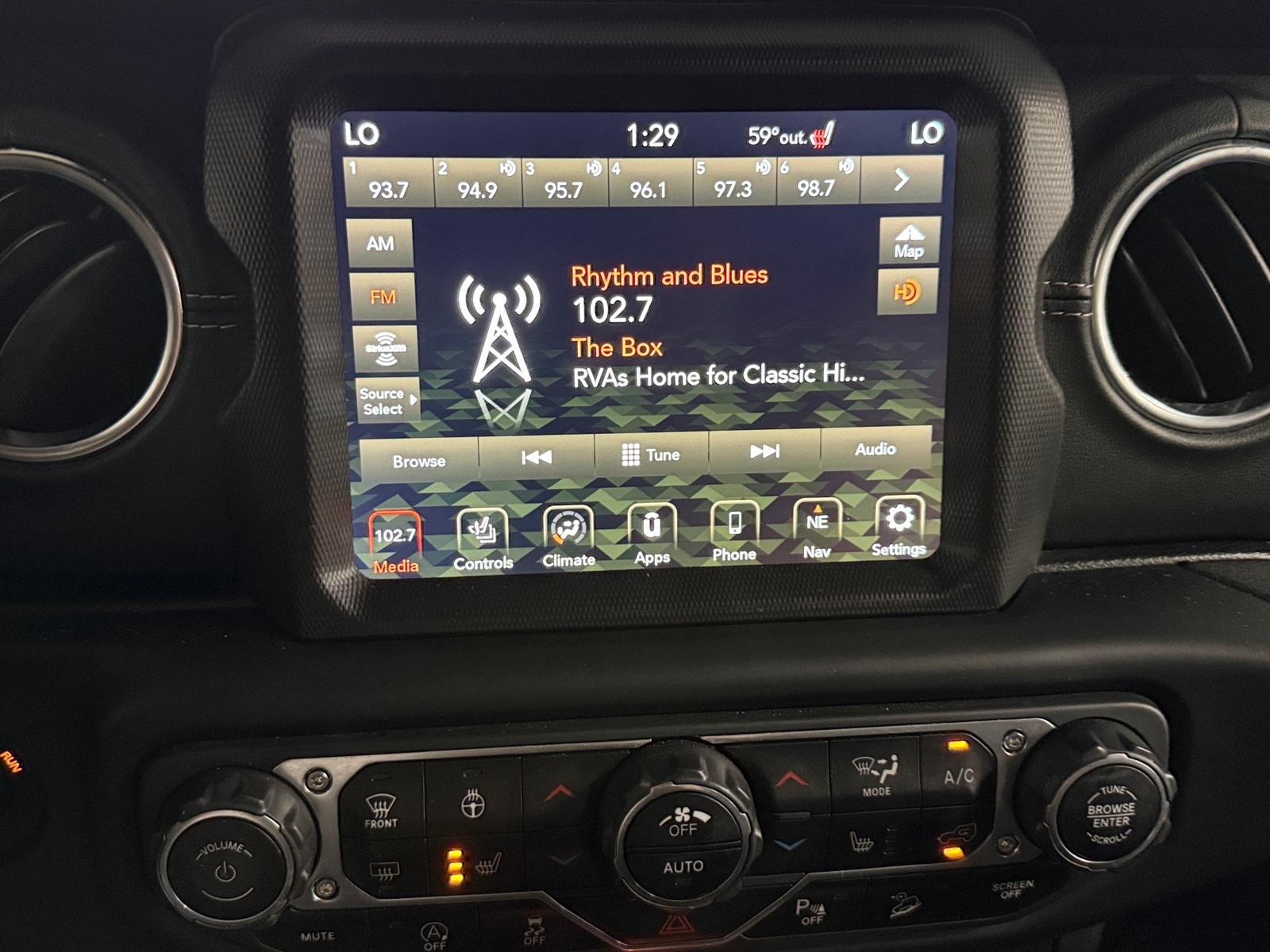 Thumbnail: 2020 Jeep Wrangler - 3