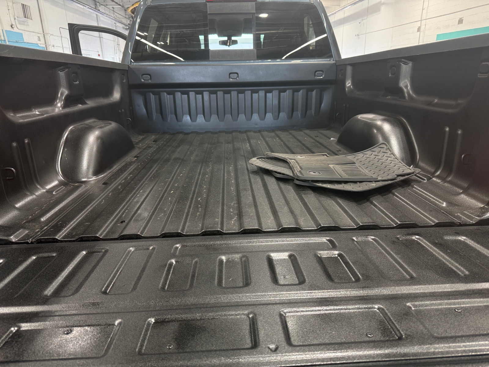 Thumbnail: 2018 Chevrolet Silverado 1500 - 7