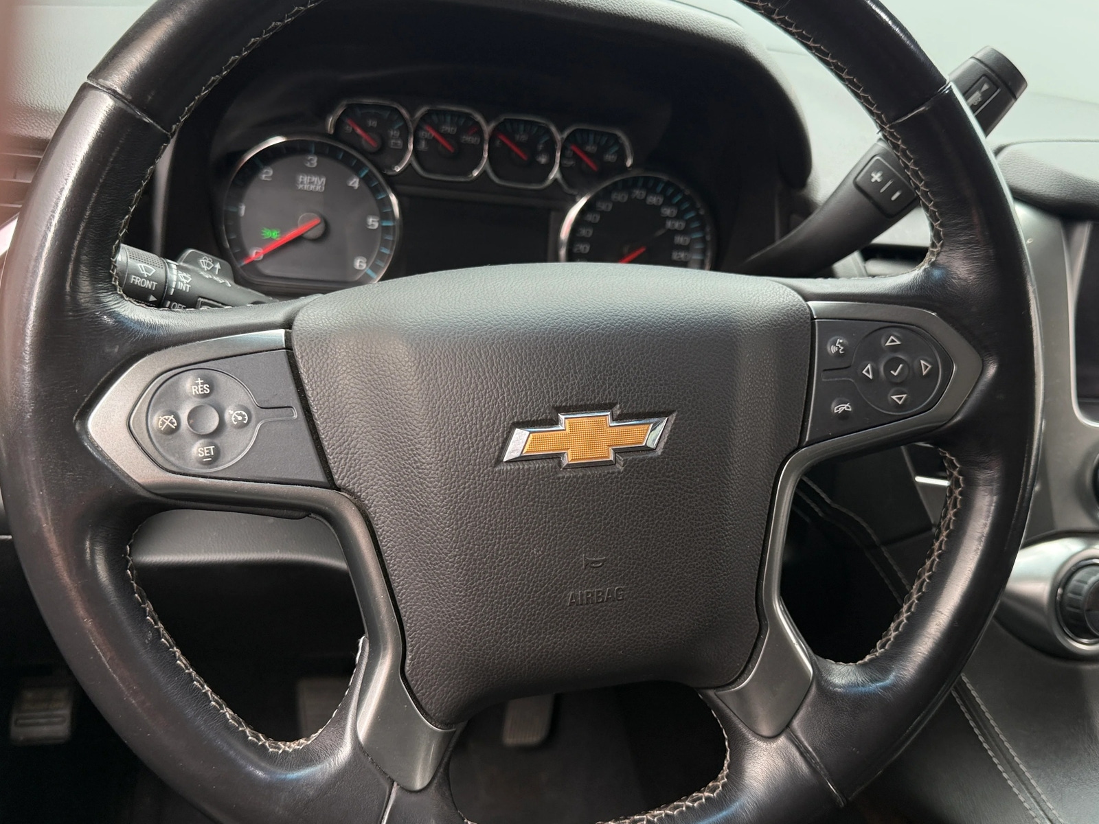 Thumbnail: 2019 Chevrolet Tahoe - 5