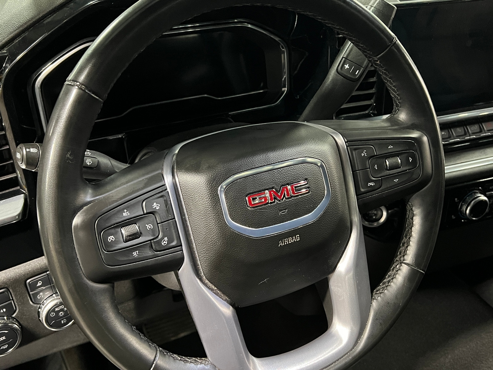 Thumbnail: 2025 GMC Sierra 1500 - 4