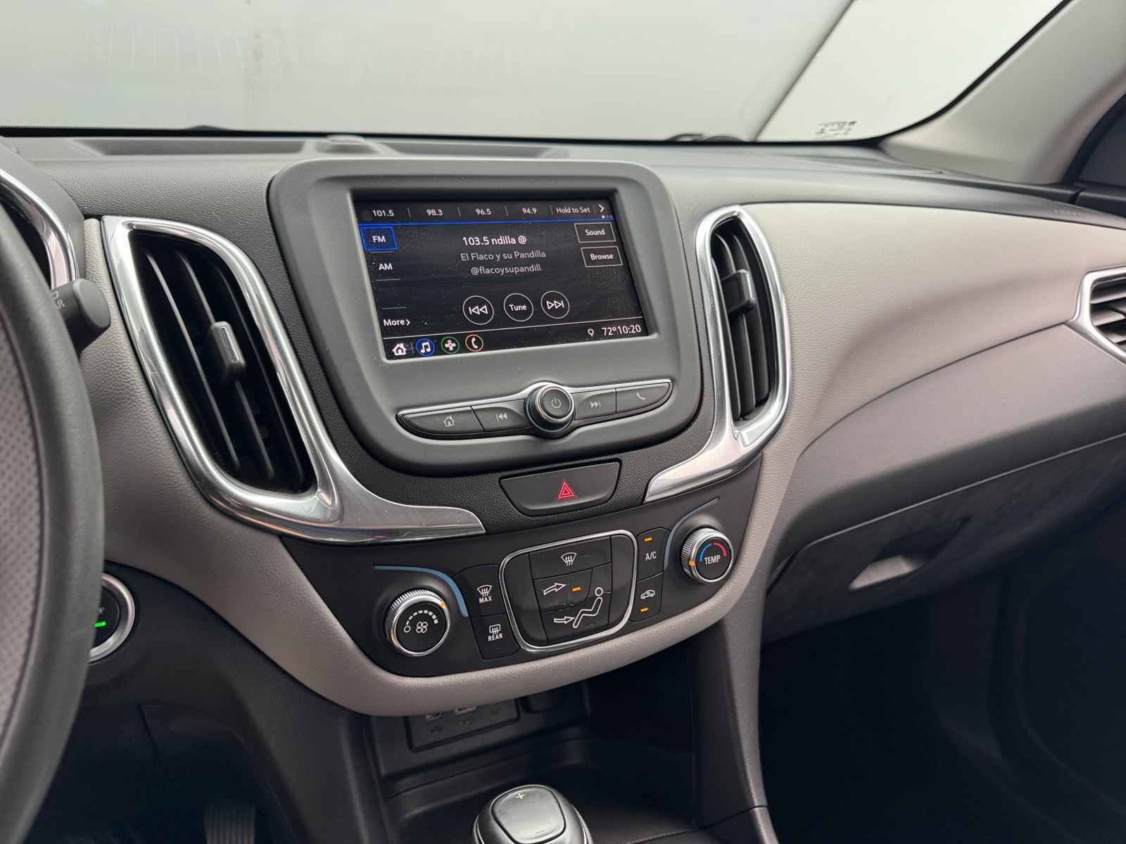 Thumbnail: 2021 Chevrolet Equinox - 4