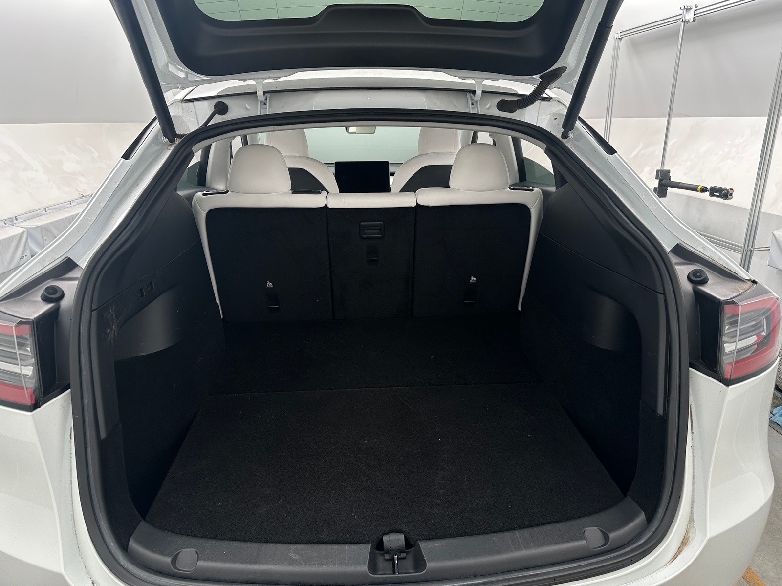 Thumbnail: 2022 Tesla Model Y - 6