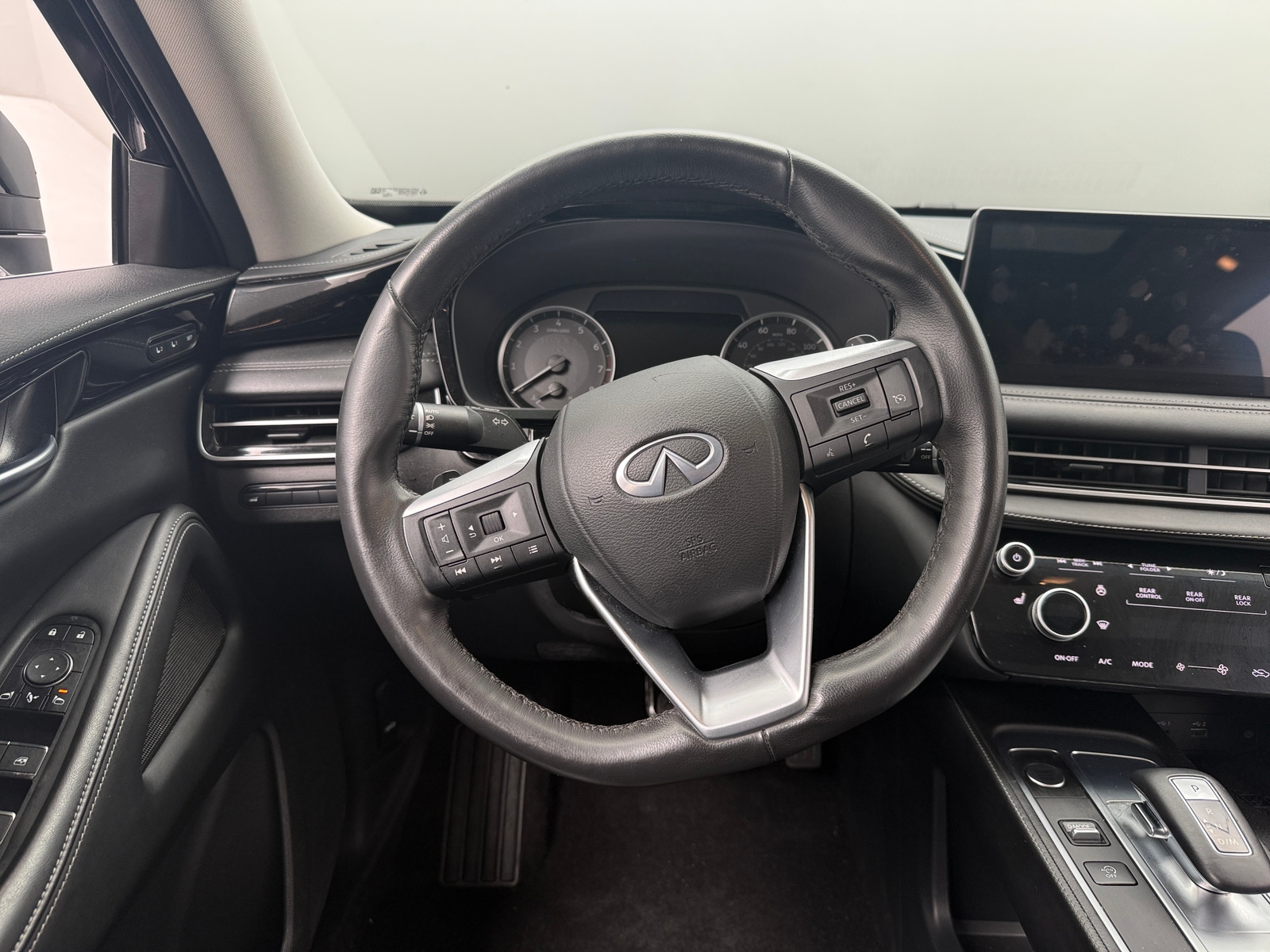 Thumbnail: 2024 INFINITI QX60 - 4