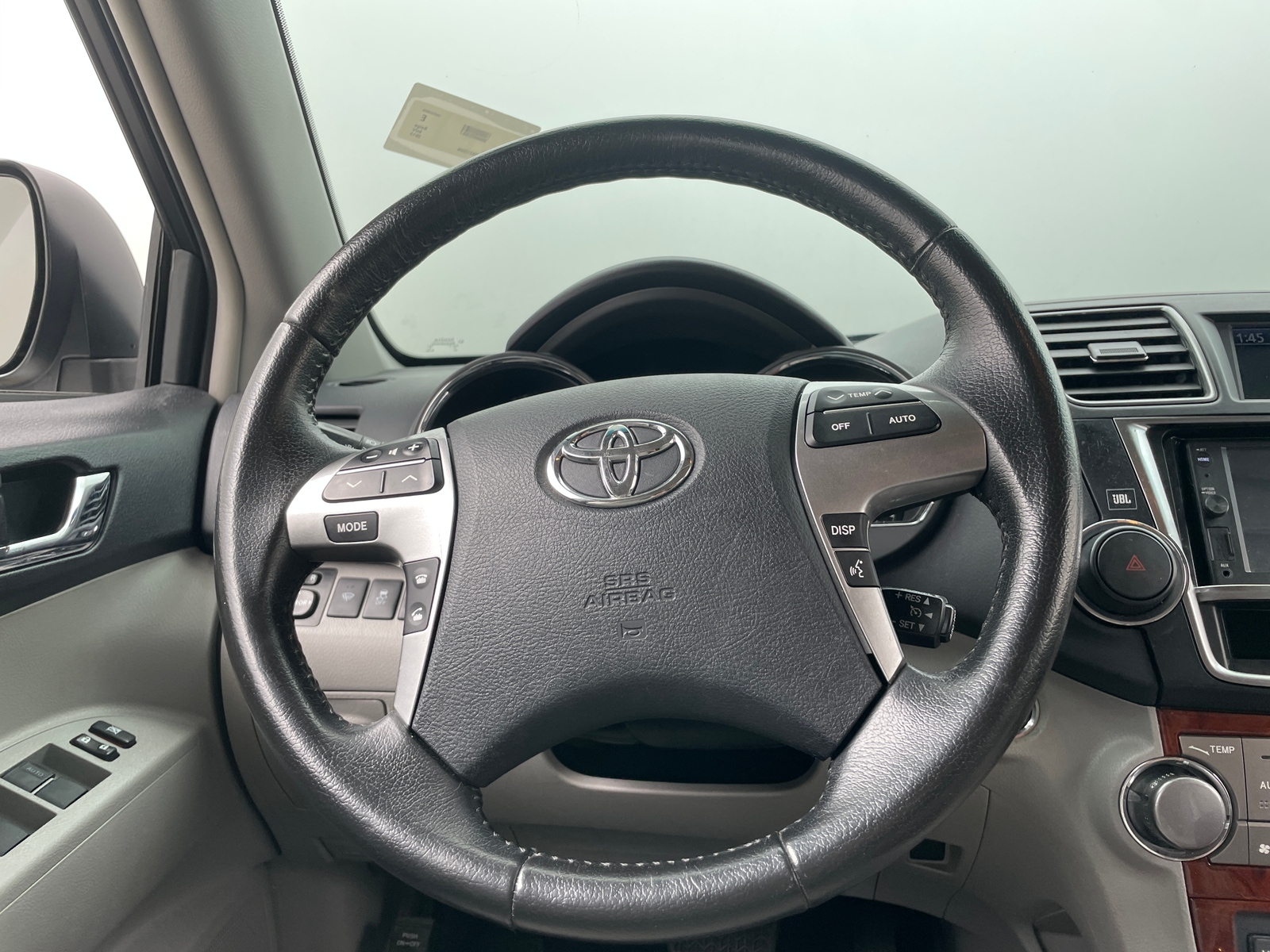 Thumbnail: 2013 Toyota Highlander - 4