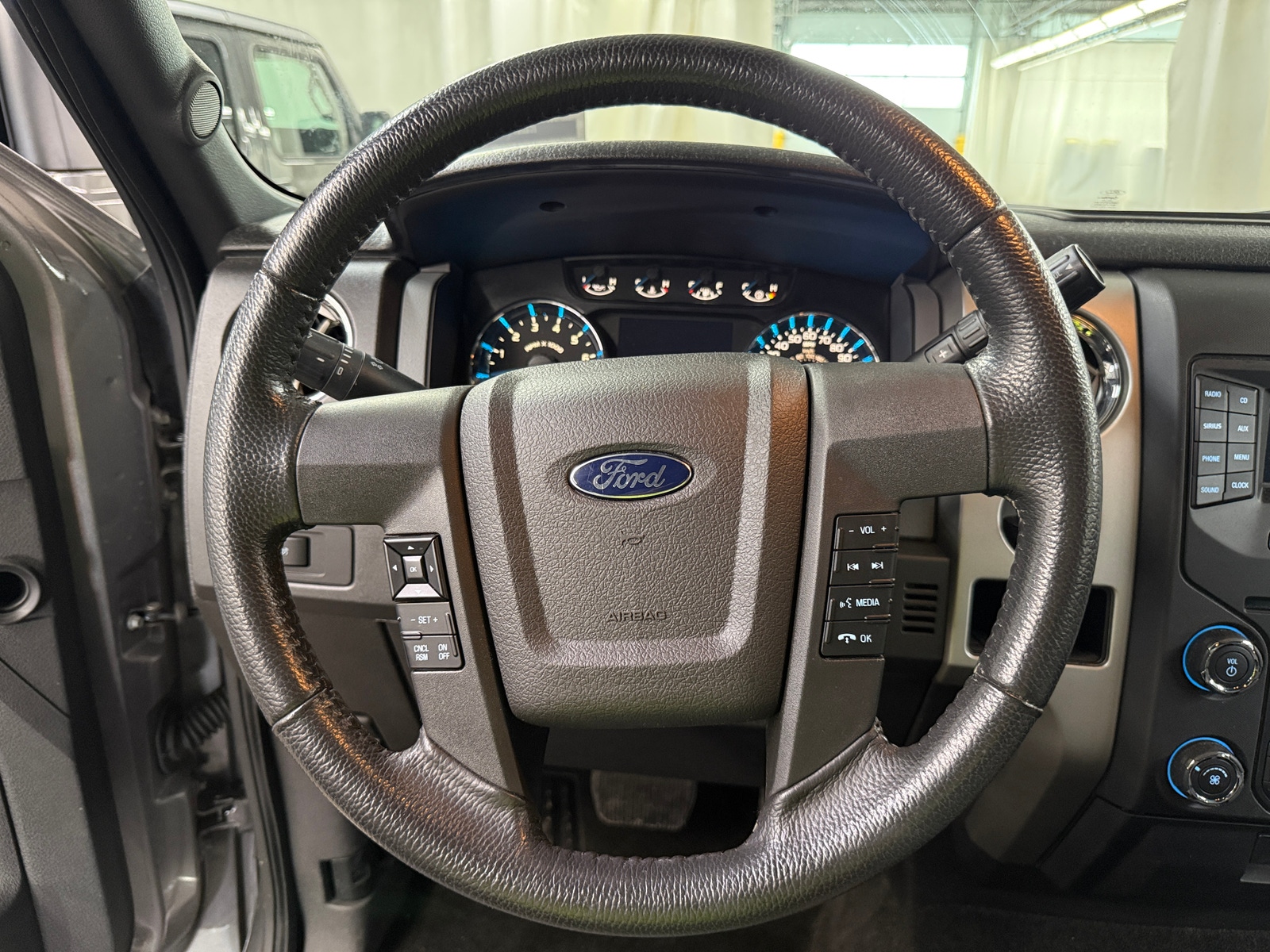 Thumbnail: 2014 Ford Econoline - 5
