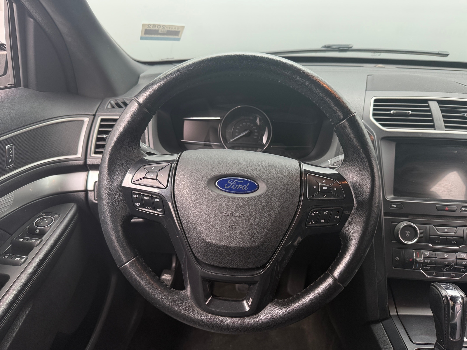 Thumbnail: 2017 Ford Explorer - 4