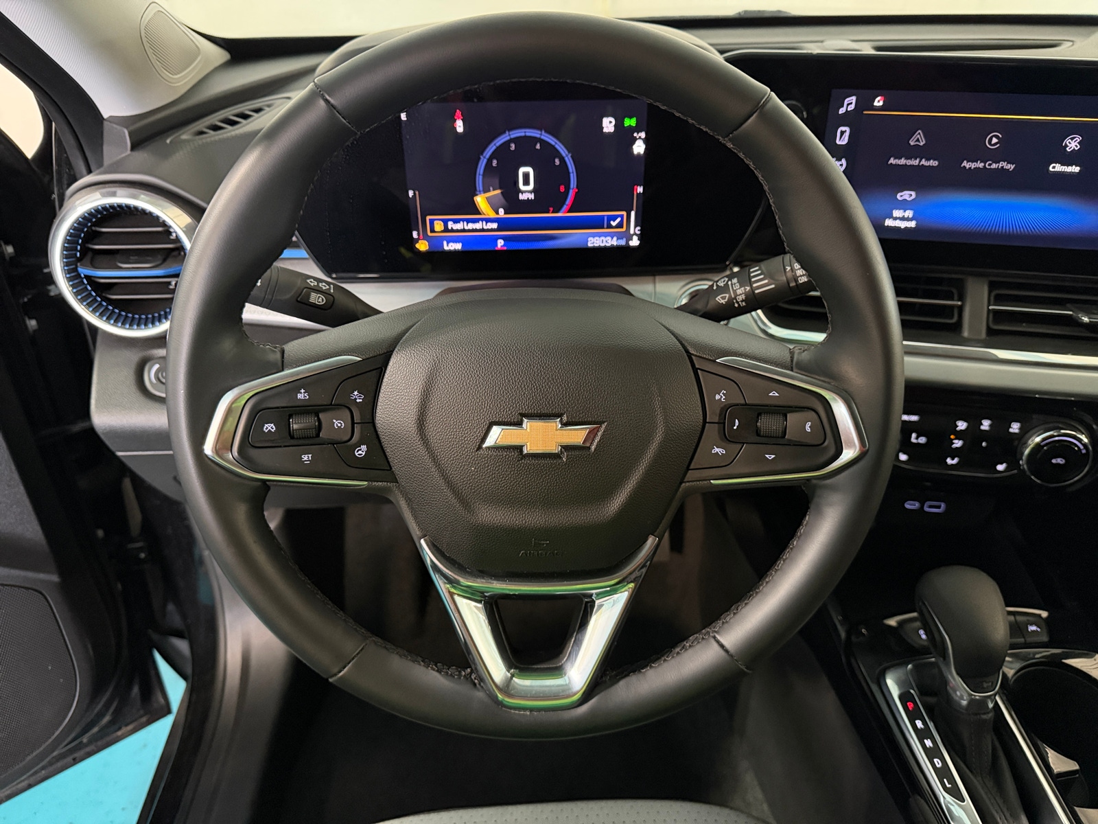 Thumbnail: 2025 Chevrolet Trax - 4