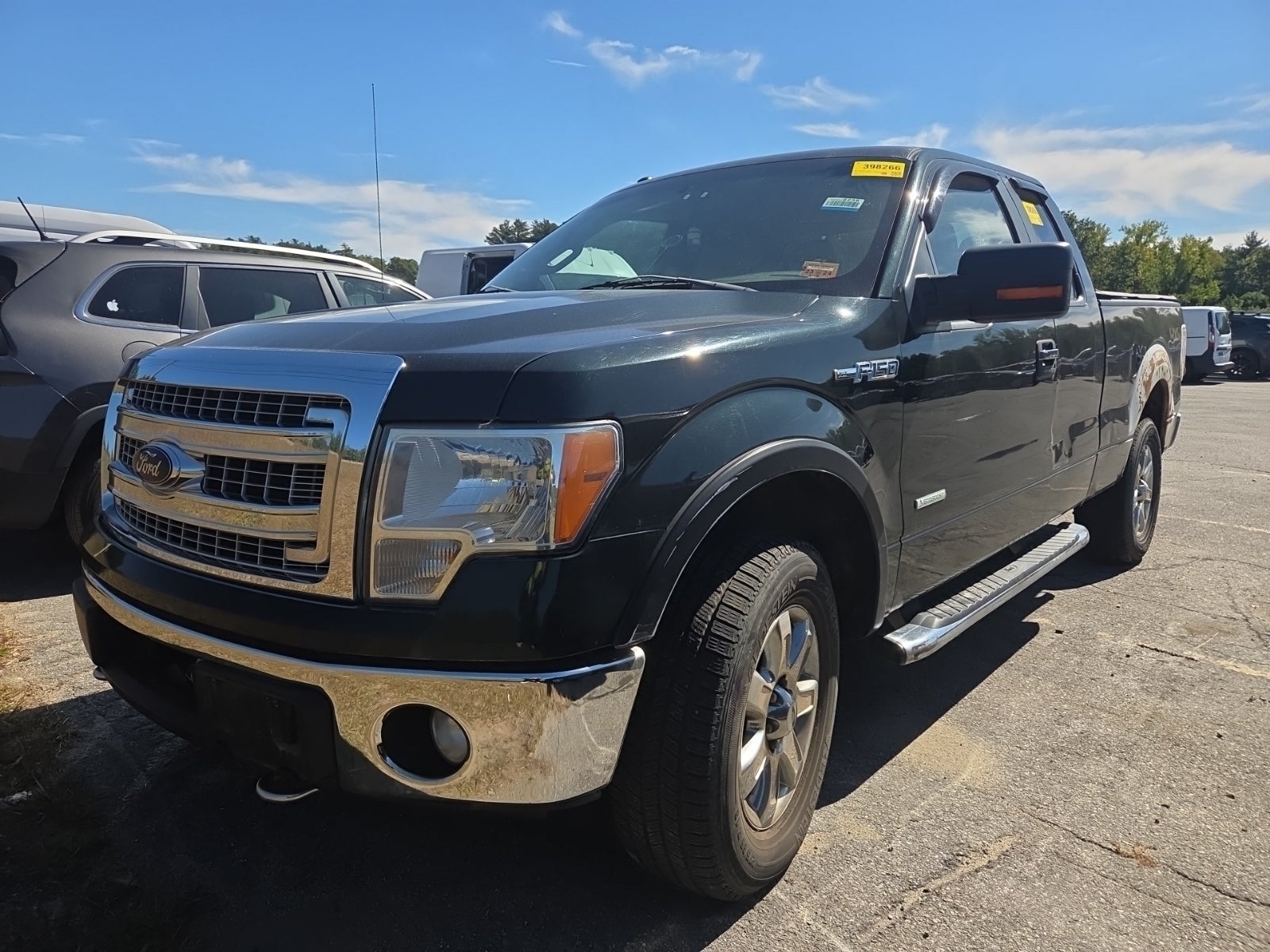 2013 Ford F-150 4WD Supercab 145" XLT