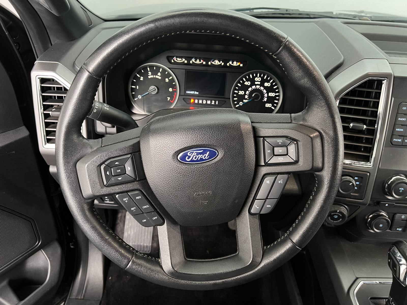 Thumbnail: 2017 Ford Econoline - 5
