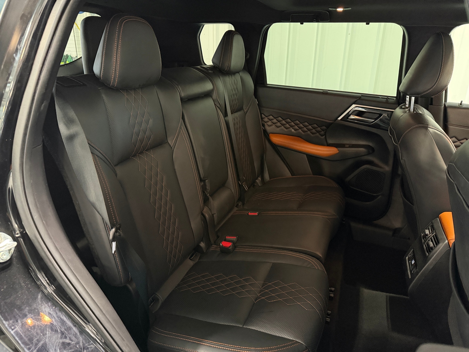 Thumbnail: 2022 Mitsubishi Outlander - 5