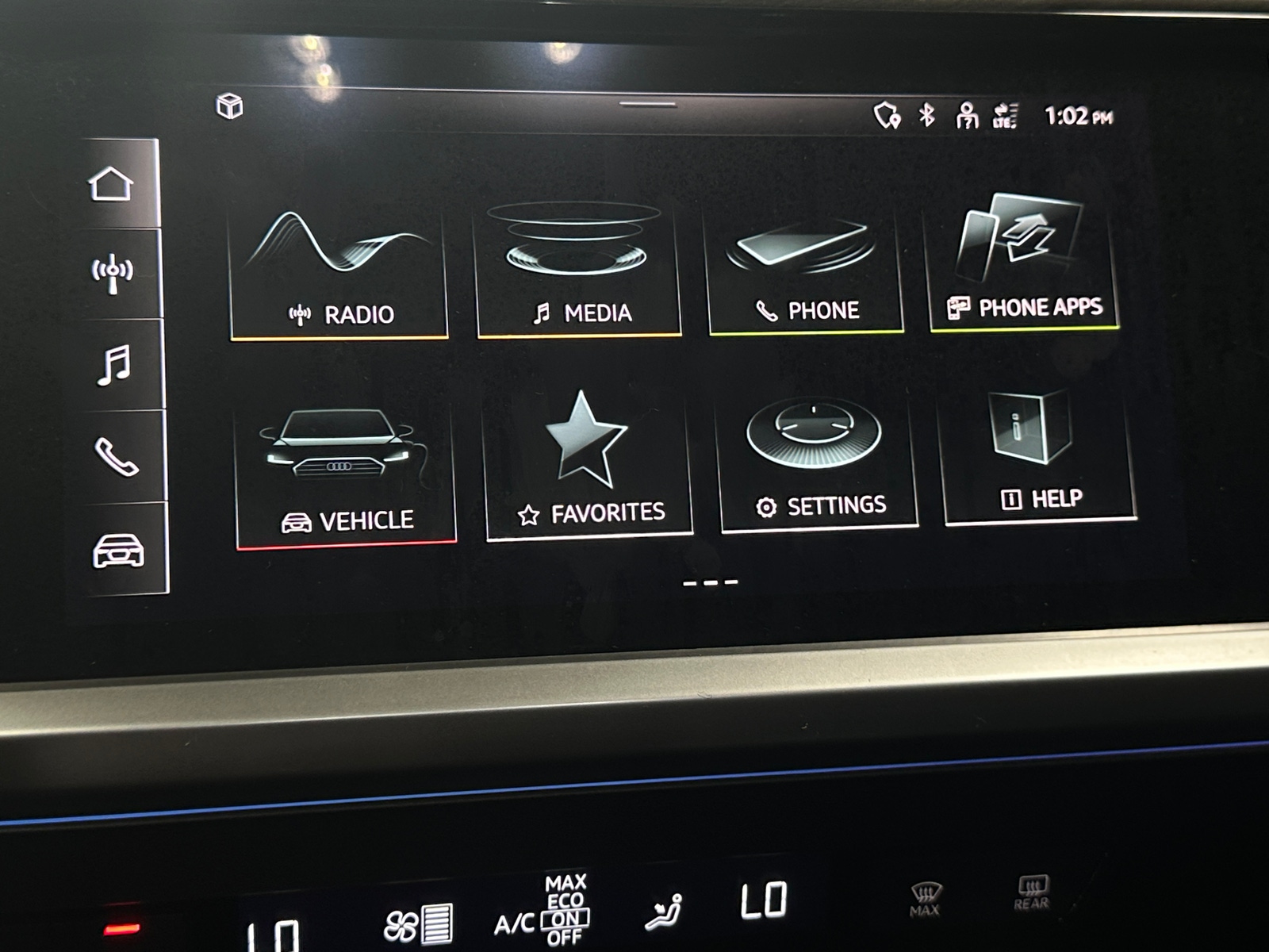 Thumbnail: 2022 Audi Q4 e-tron - 3