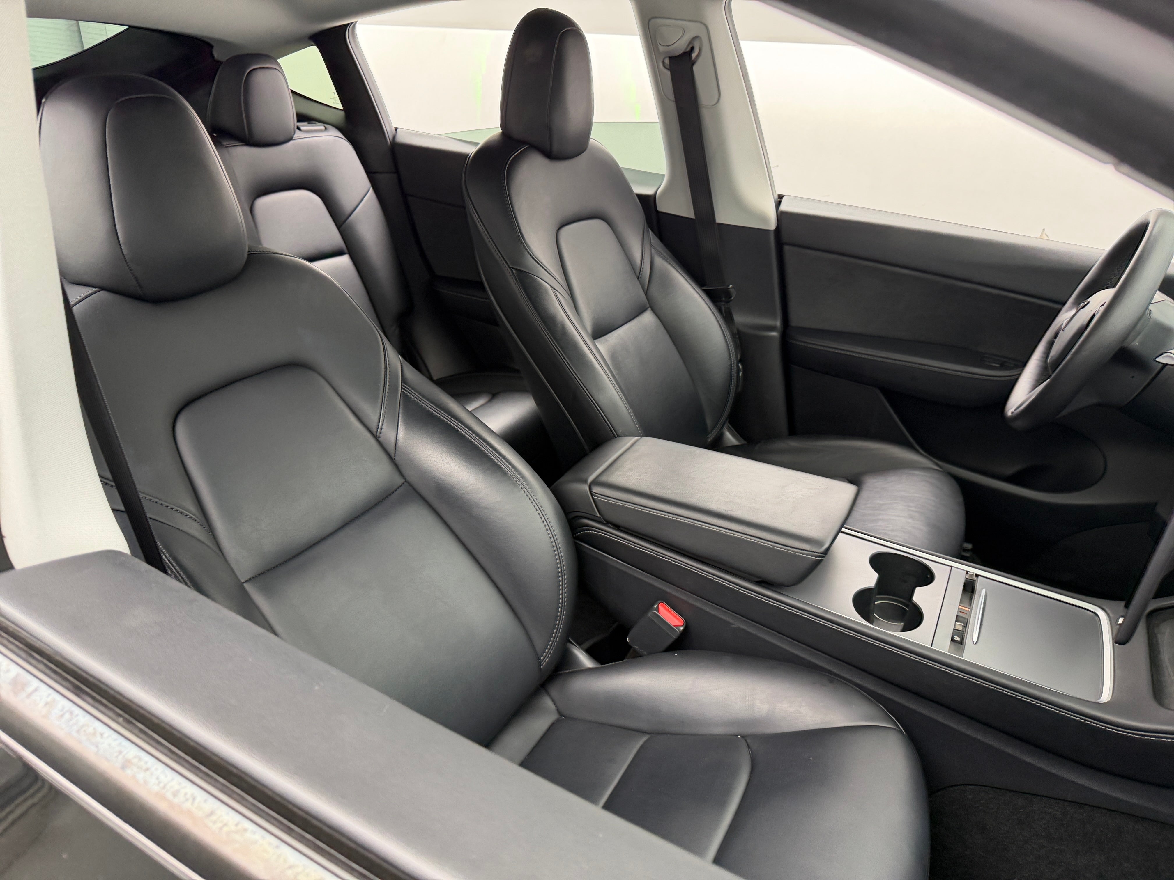 Used 2021 Tesla Model Y Long Range with VIN 5YJYGDEE9MF196599 for sale in Auburn, WA
